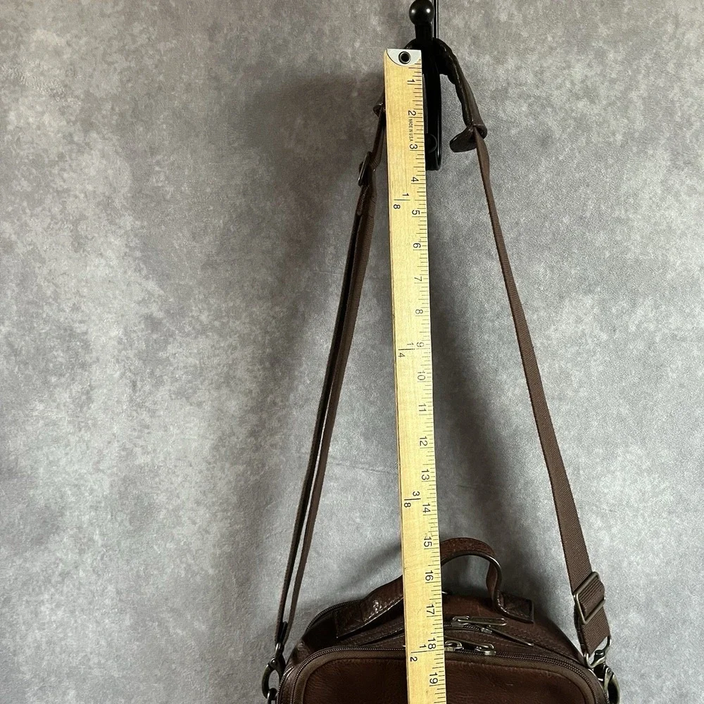 Duluth Trading Company Lifetime Brown Patina Leather Vintage Crossbody Bag